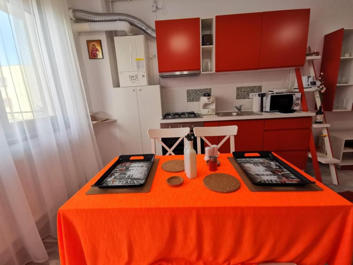 Orange Apartment-Brilliant Apartments Constanţa Exteriér fotografie